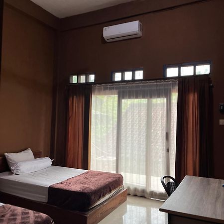 Fullmoon Homestay Kuta  Exteriér fotografie