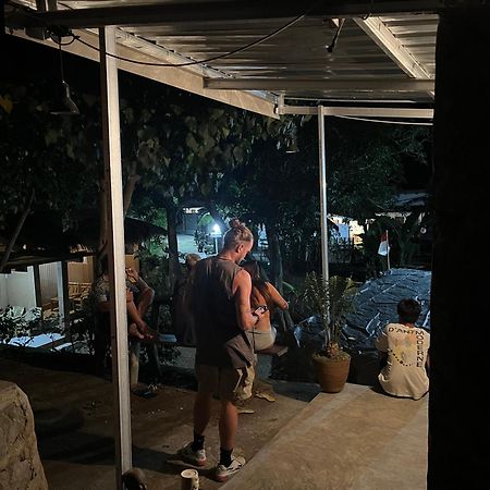 Fullmoon Homestay Kuta  Exteriér fotografie