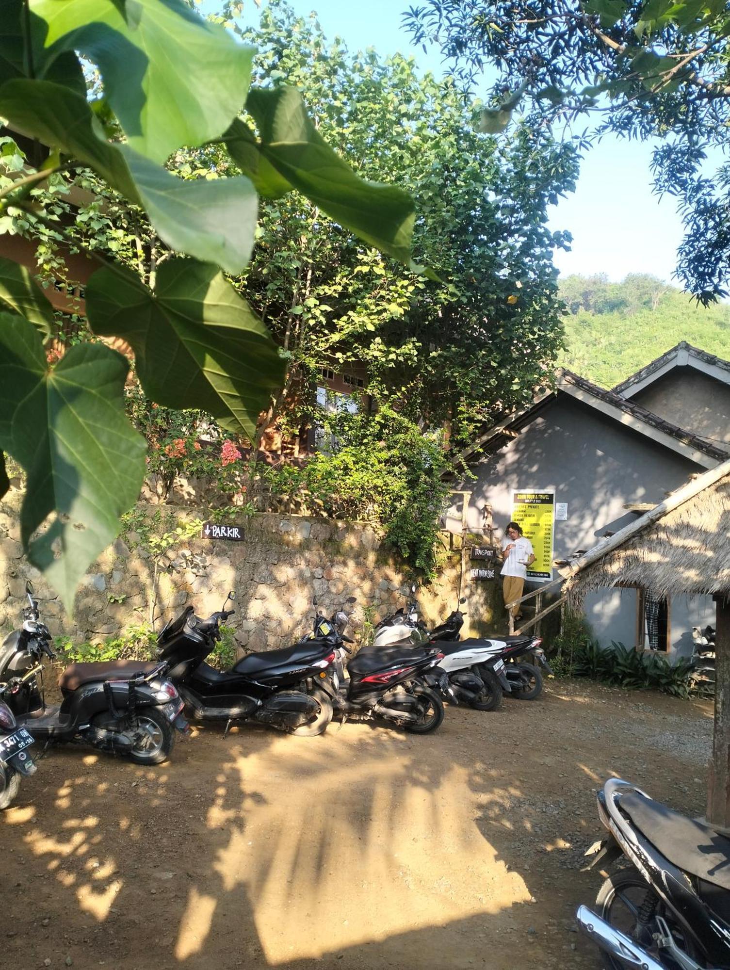 Fullmoon Homestay Kuta  Exteriér fotografie