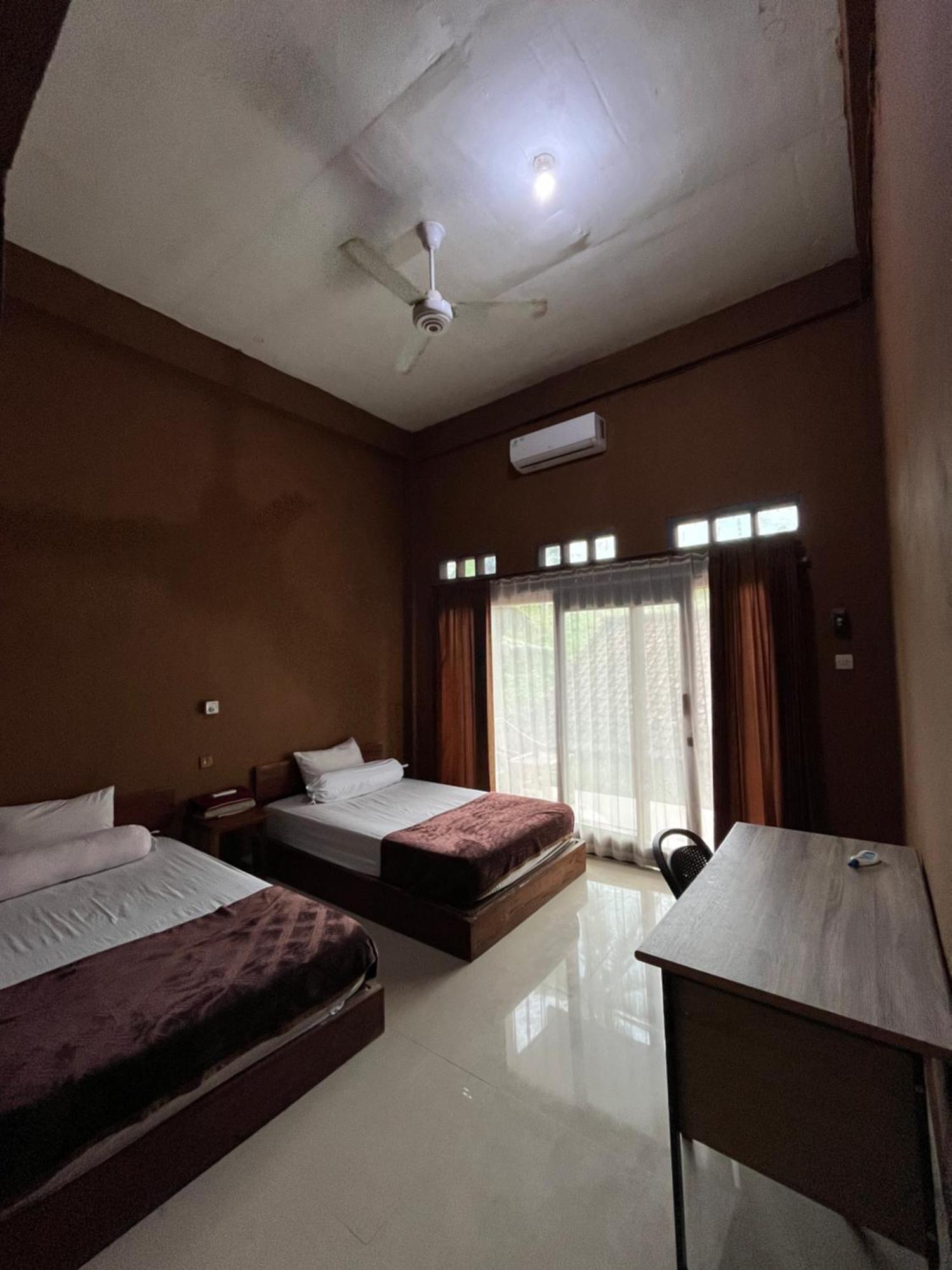 Fullmoon Homestay Kuta  Exteriér fotografie